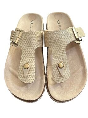 New CL by Laundry Gold Shimmer Sandals SZ 9